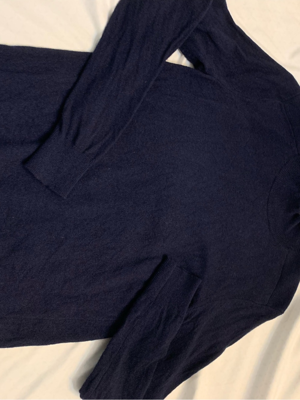 Banana Republic Men's Navy Crewneck Sweater - Soft Knit